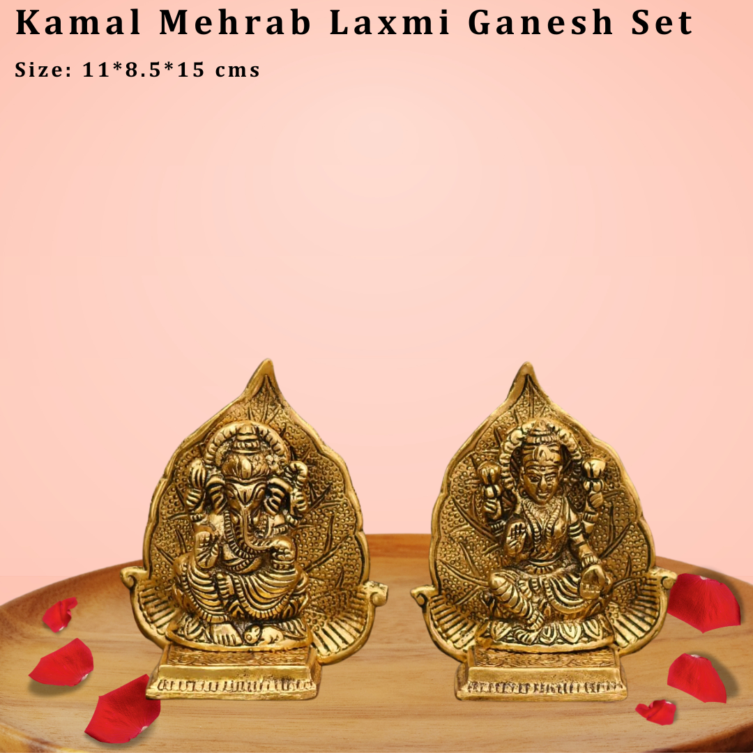 Lord Ganesh And Maa Laxmi Seat On Leaf