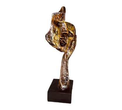 Sculpture of Kissing Couples Figurine Showpiece