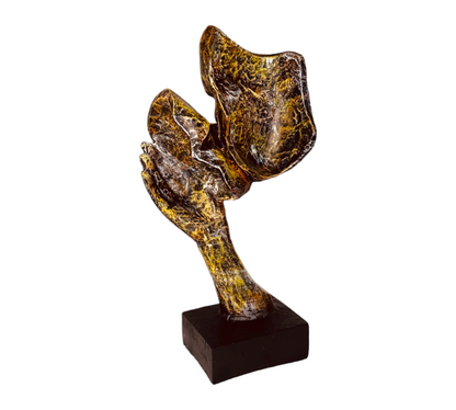 Sculpture of Kissing Couples Figurine Showpiece