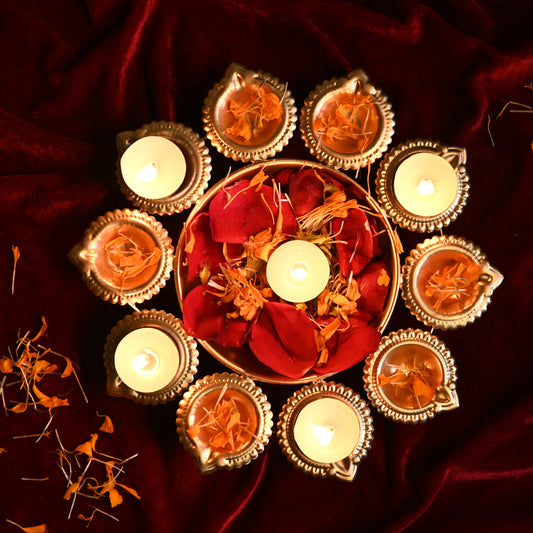 Beautiful Handcrafted Decorative Diya Set Urli Bowl