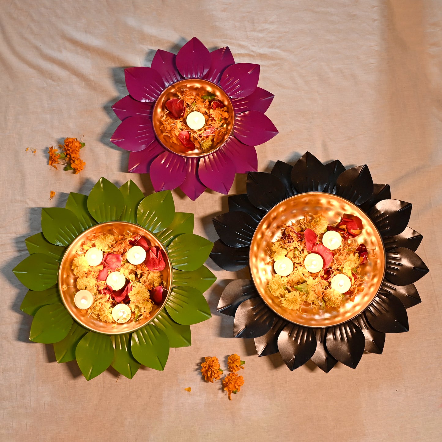 Beautiful Handcrafted Decorative Multicolor Leaf Urli With Diya Bowl Set of 3